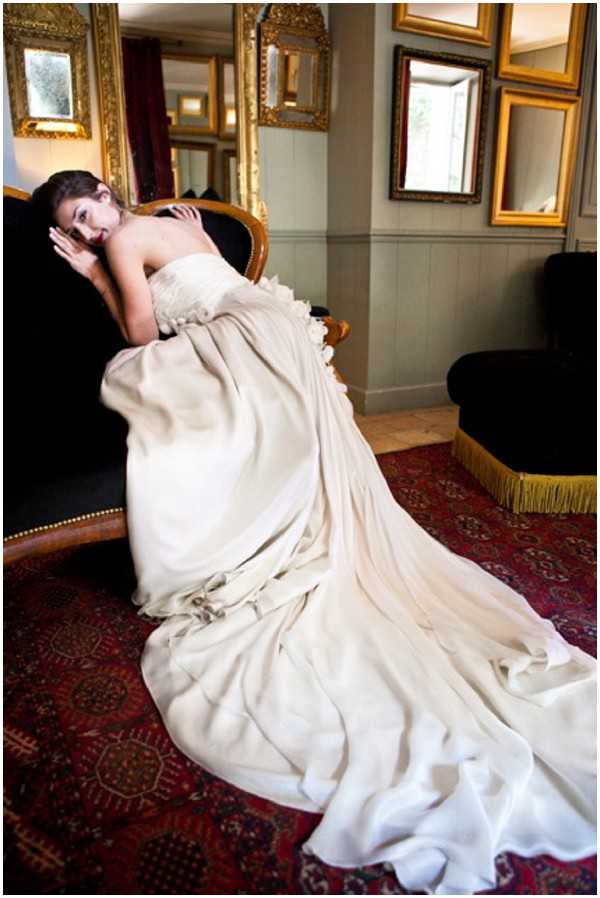 icon wedding dress
