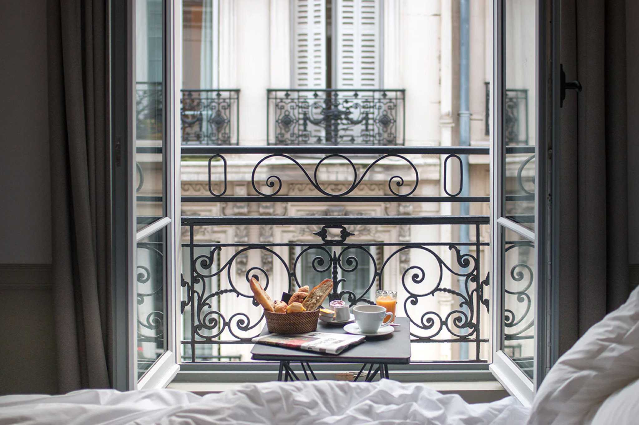 breakfast paris