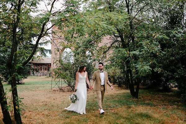 A Rustic Rainy-Day Wedding at Domaine du Beyssac, Occitanie