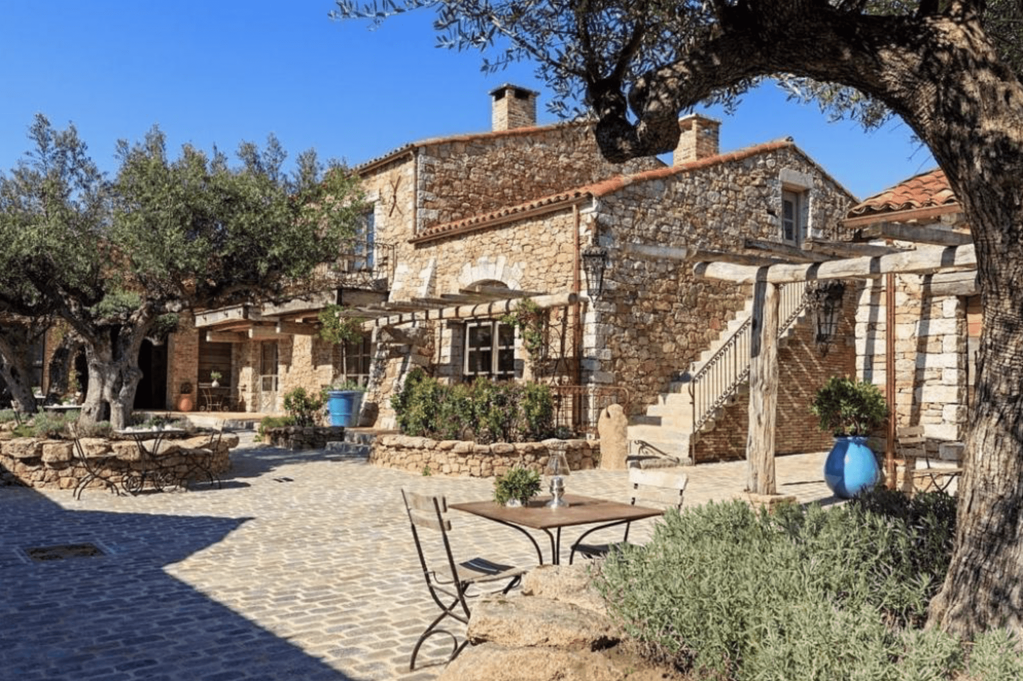 domaine de murtoli - corsica beach wedding venues