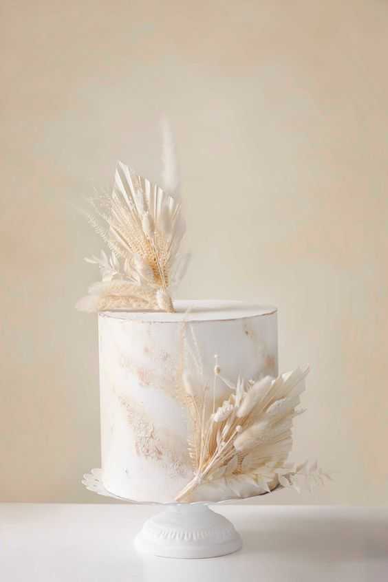 Boho Wedding Cake - What are the elements of a boho wedding? 