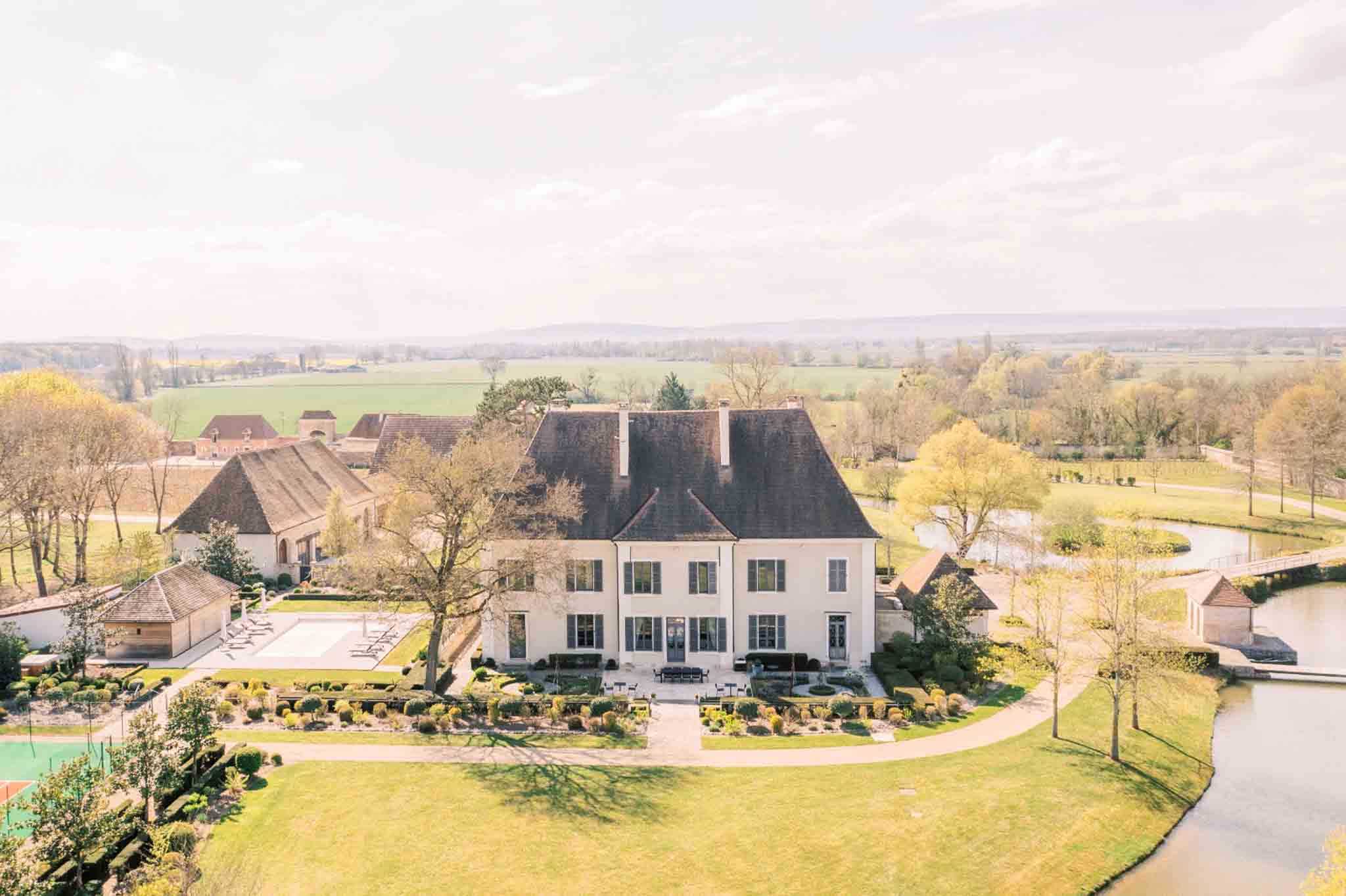 Abbaye de Maiziere burgundy wedding venue