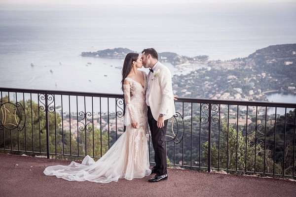 A Riviera Wedding at Domaine du Mont Leuze with Medieval Charm