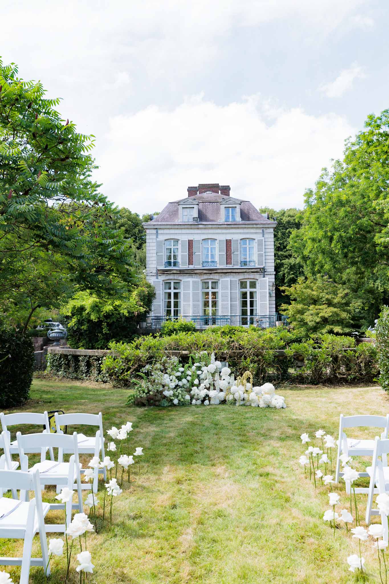 French Wedding Venue Types: From Castles to Vineyards