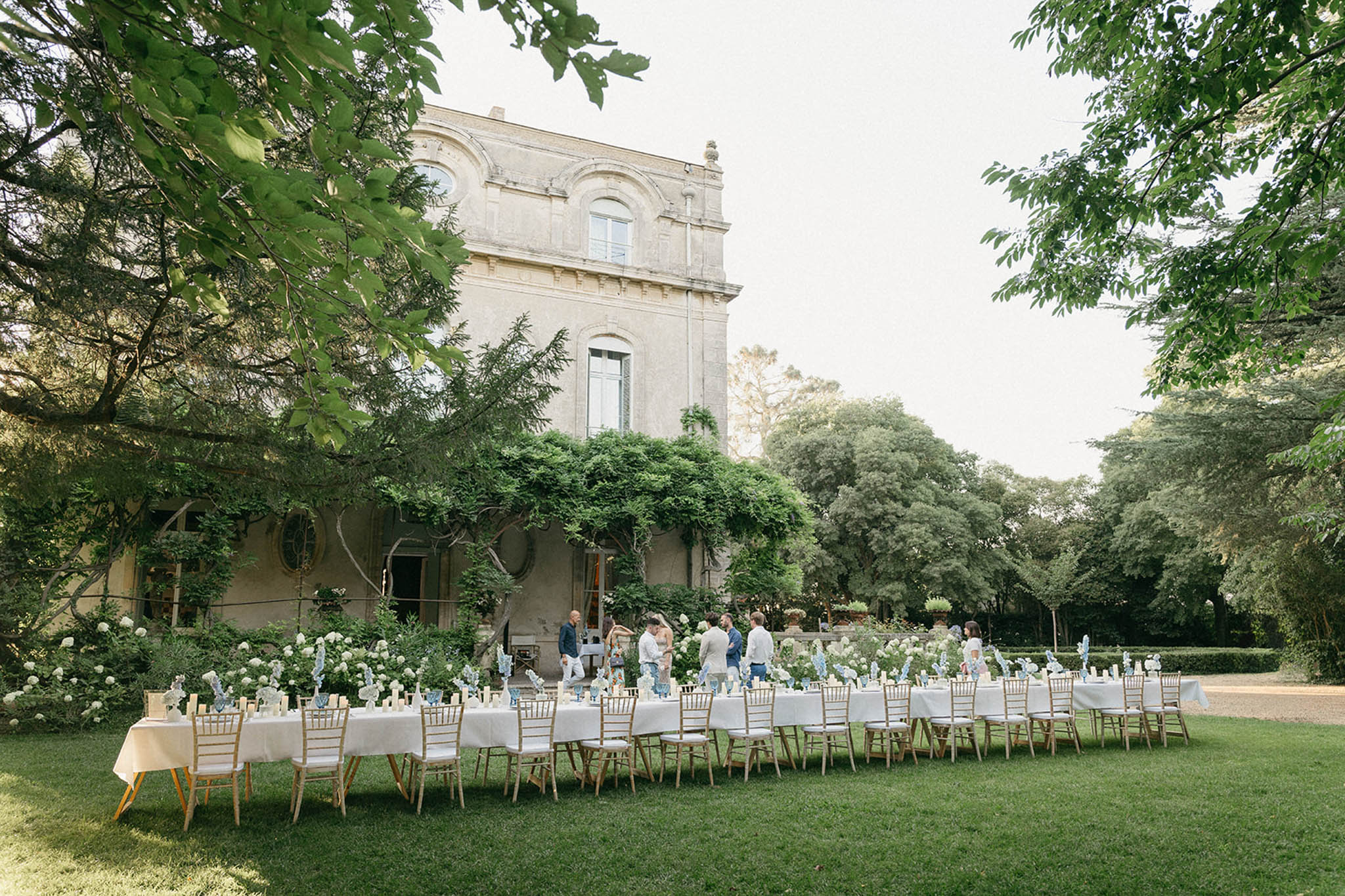 Couple portrait at Les Jardins de Campagne photographed by Marjorie Manfre