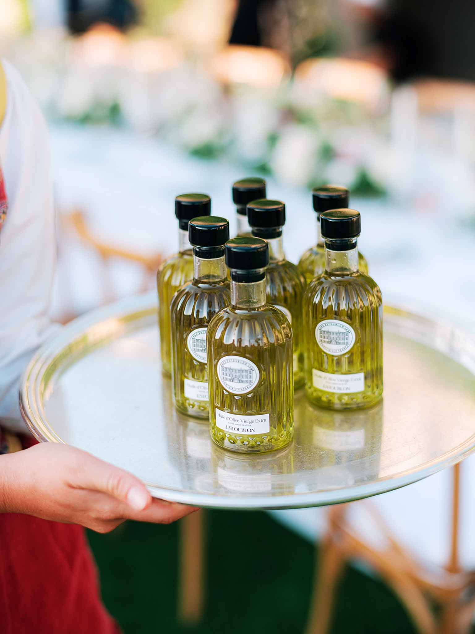 Wedding reception table setting