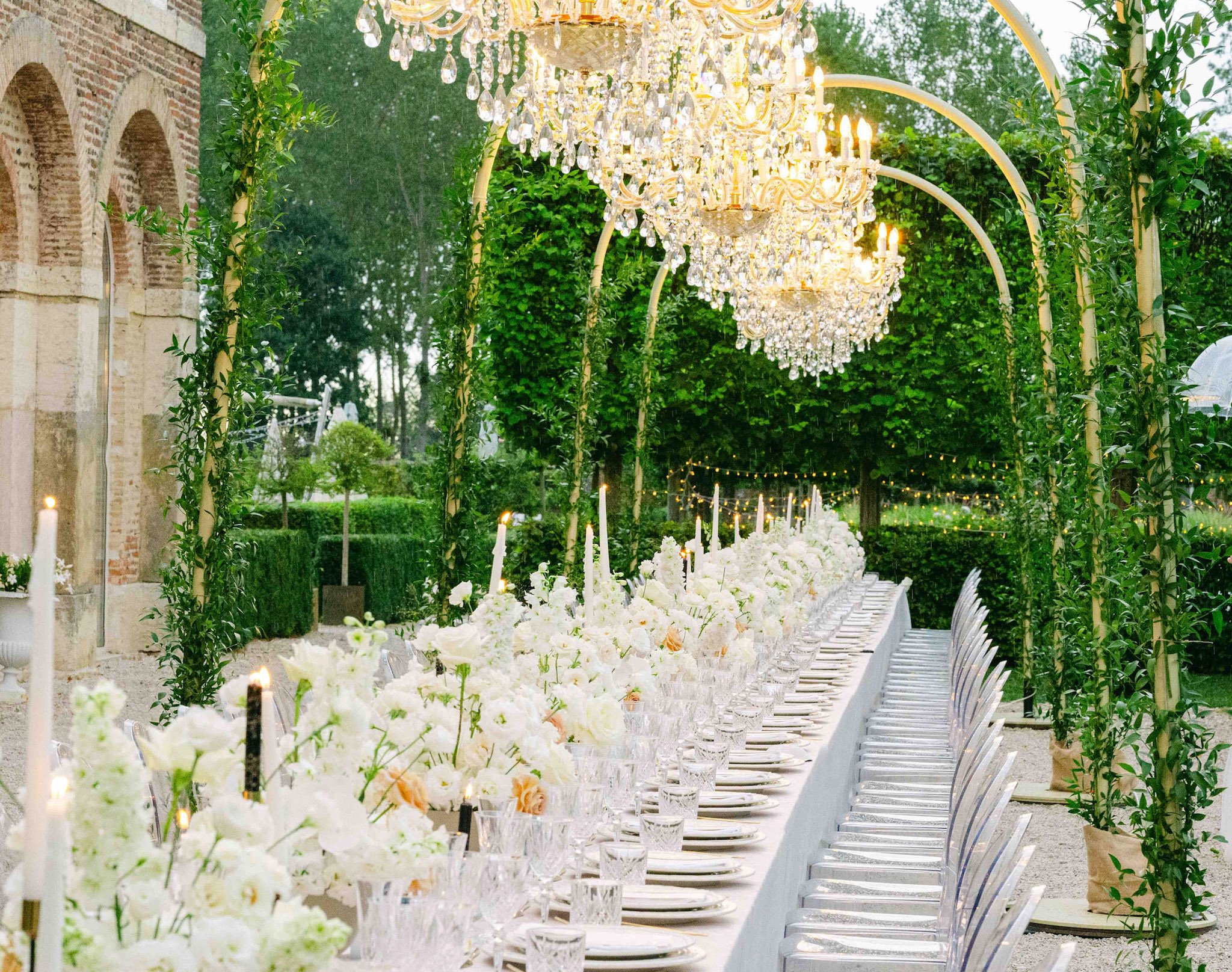 White Hydrangeas and Jewish Tradition at Chateau de Varennes, Burgundy