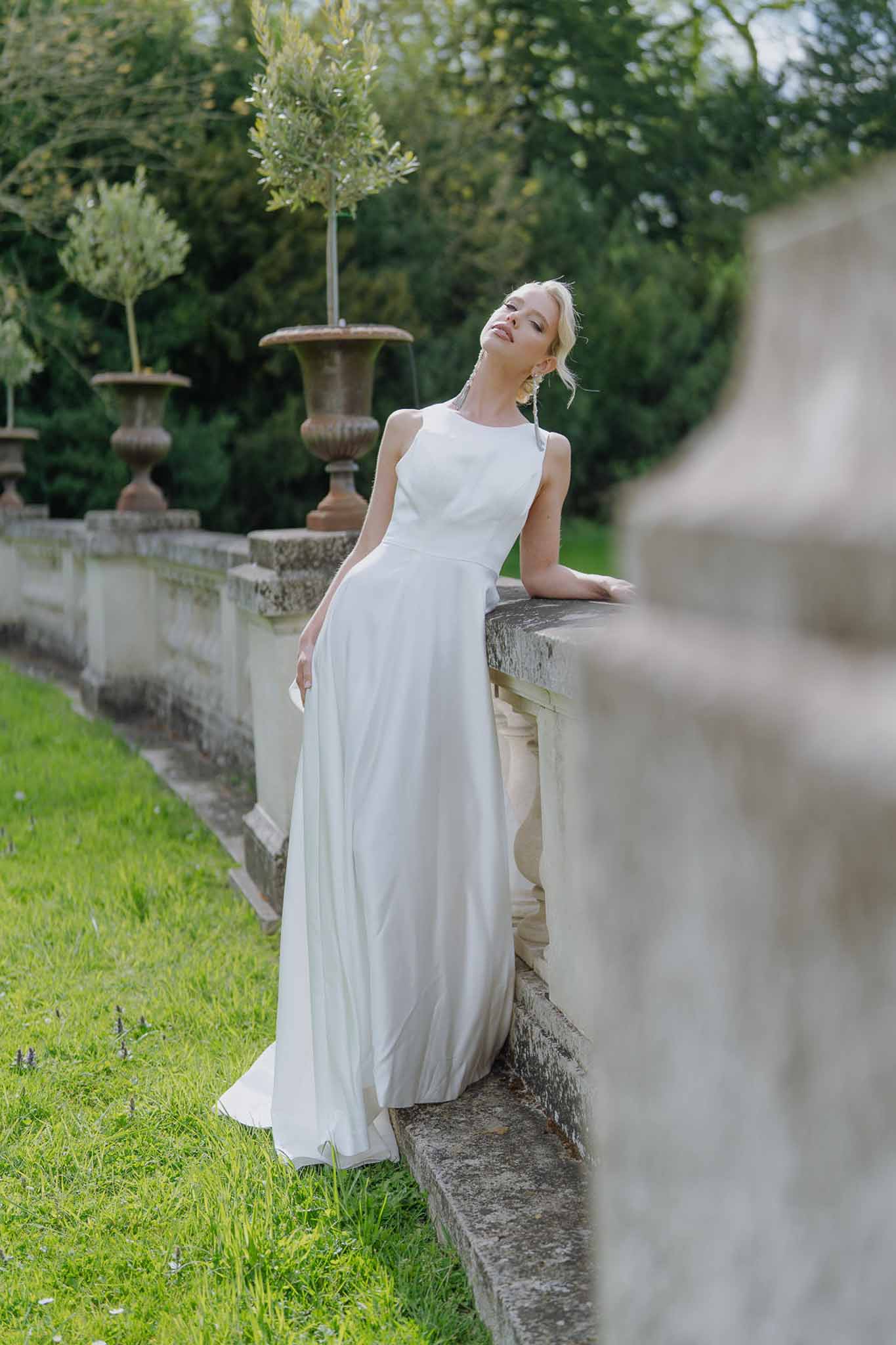 Bridal portrait in a garden