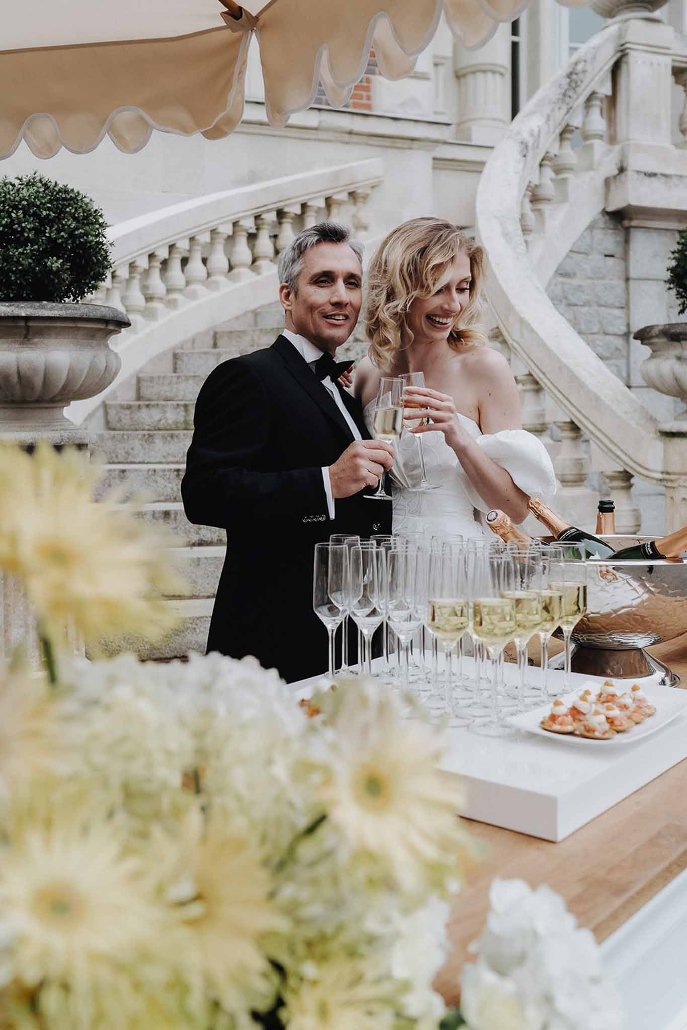 Wedding cocktail hour