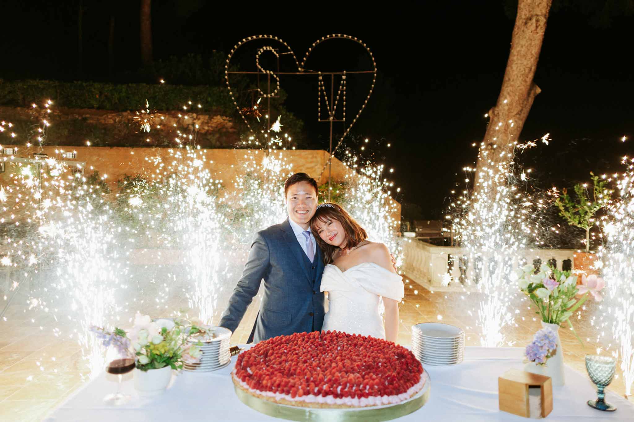 Wedding reception table setting with hydrangeas