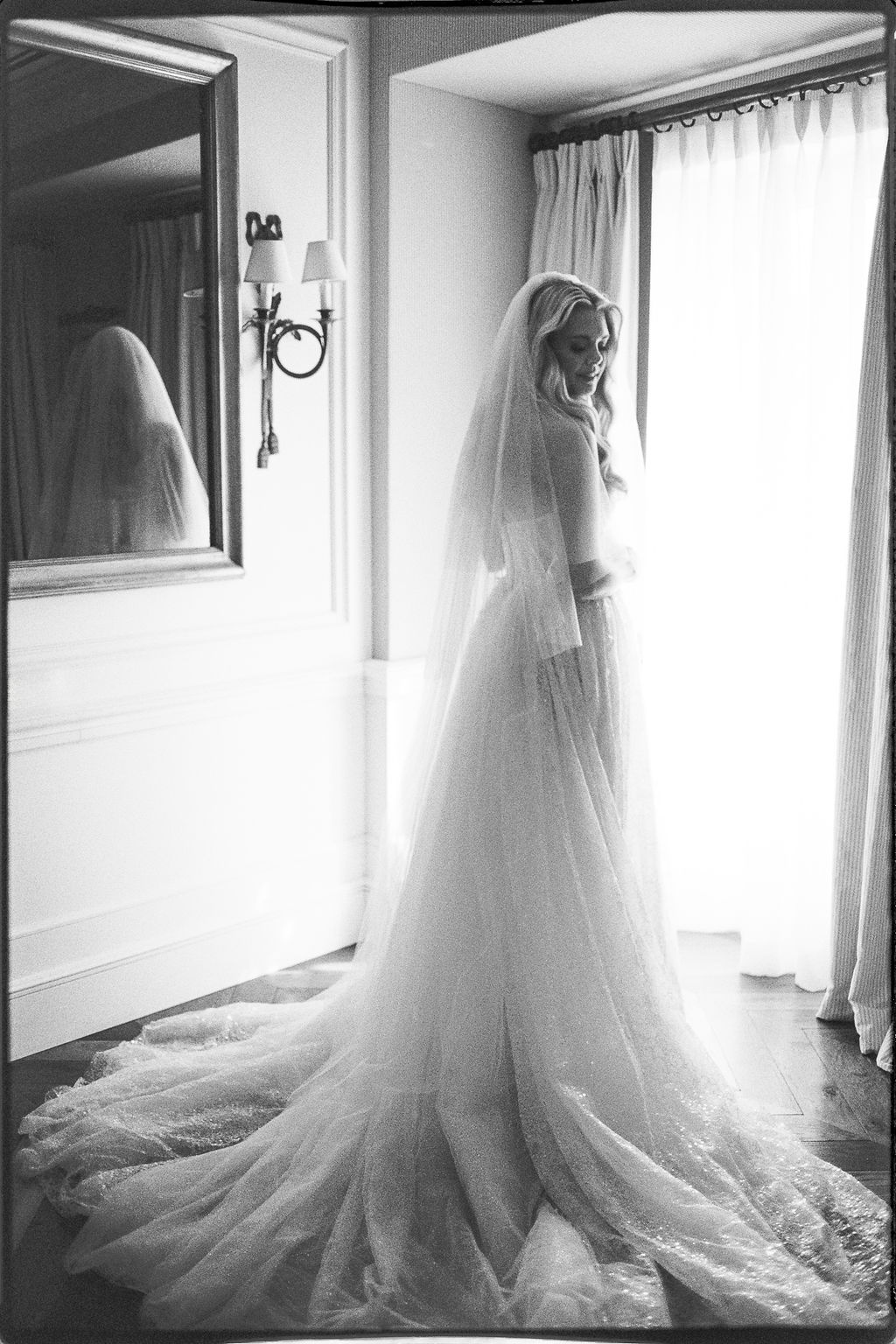 Black and white bridal portrait at Airelles Gordes La Bastide, Provence