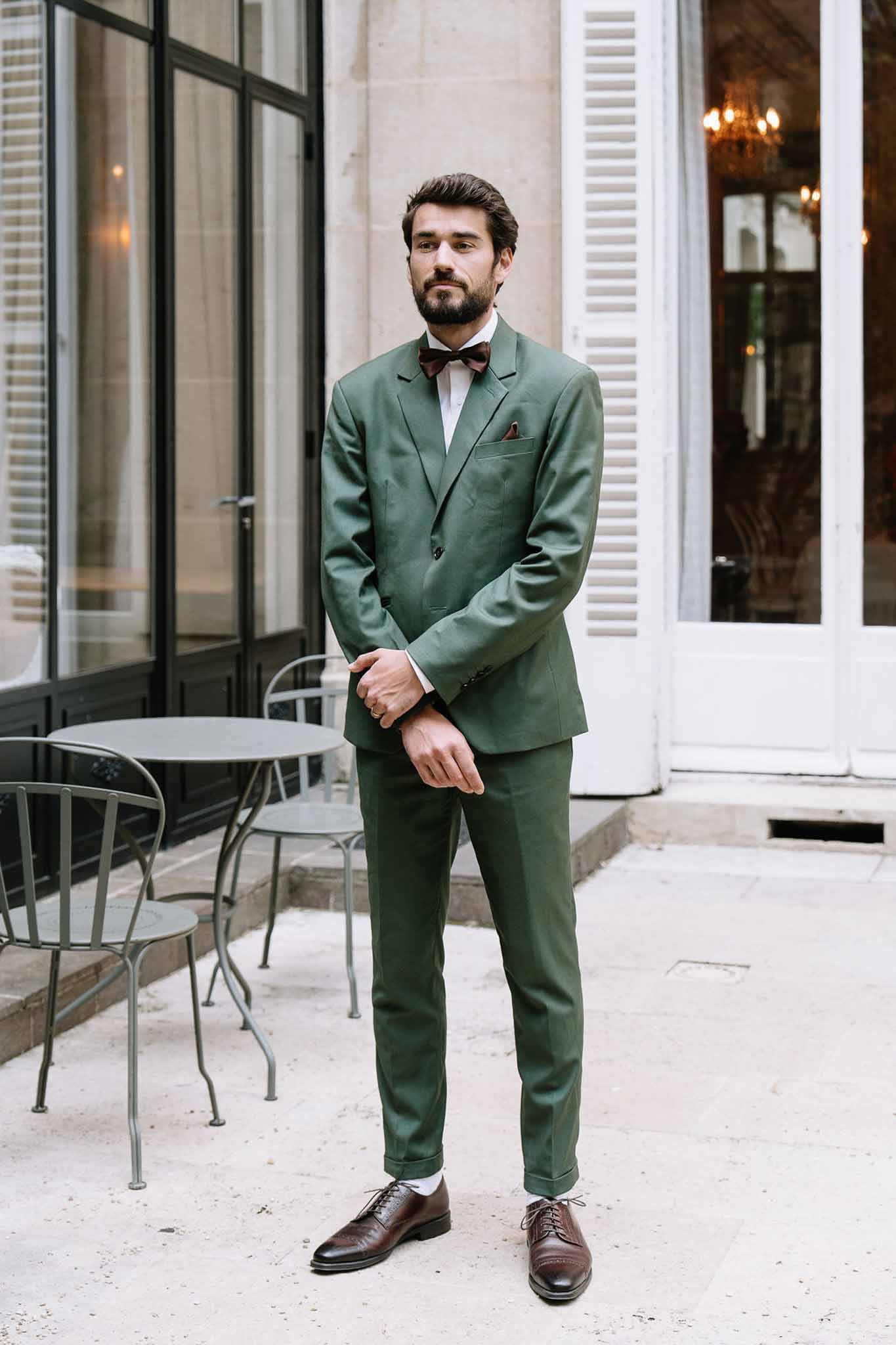 Reception table details in Paris