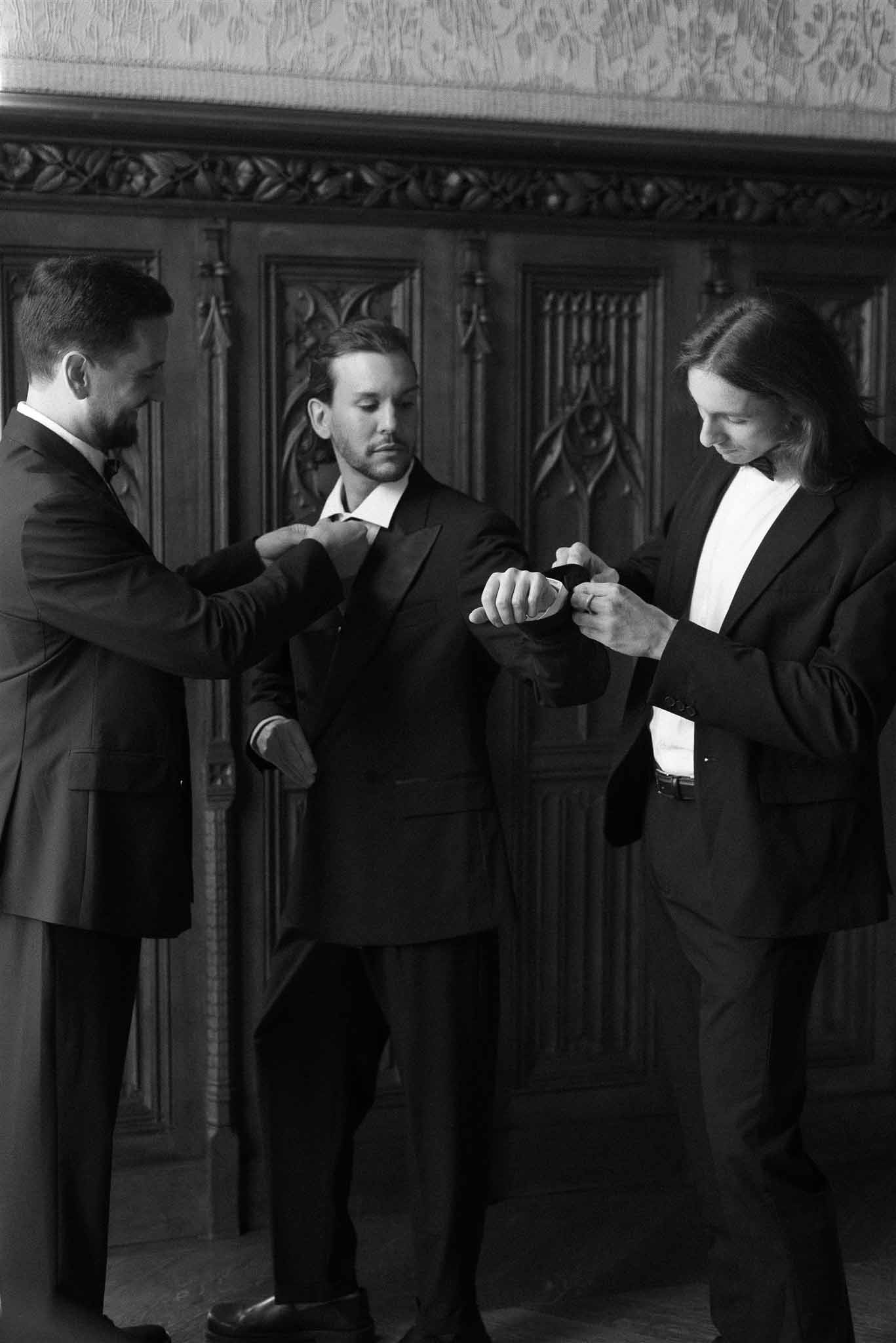 Black and white photo of bridal party