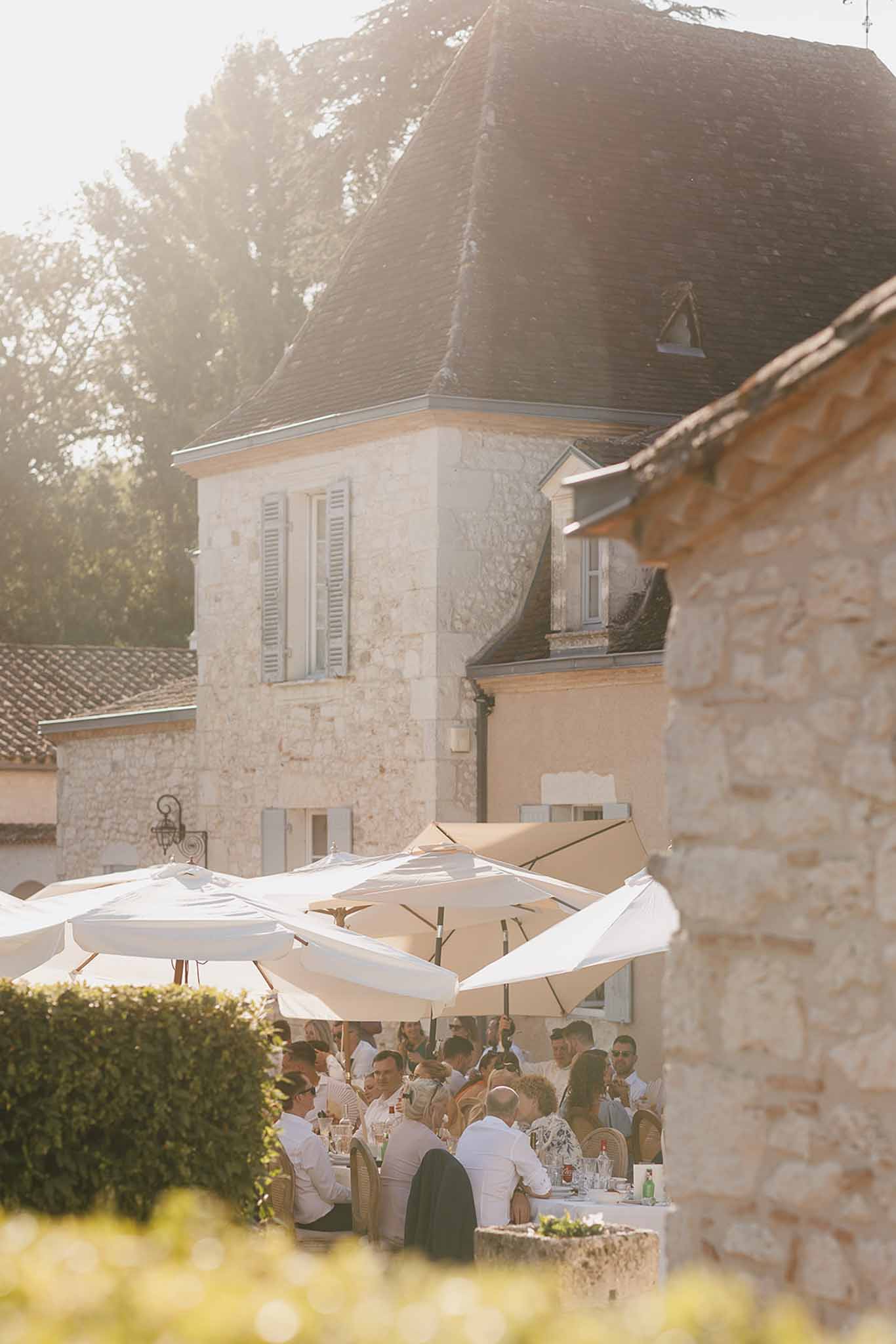 Wedding reception table setting