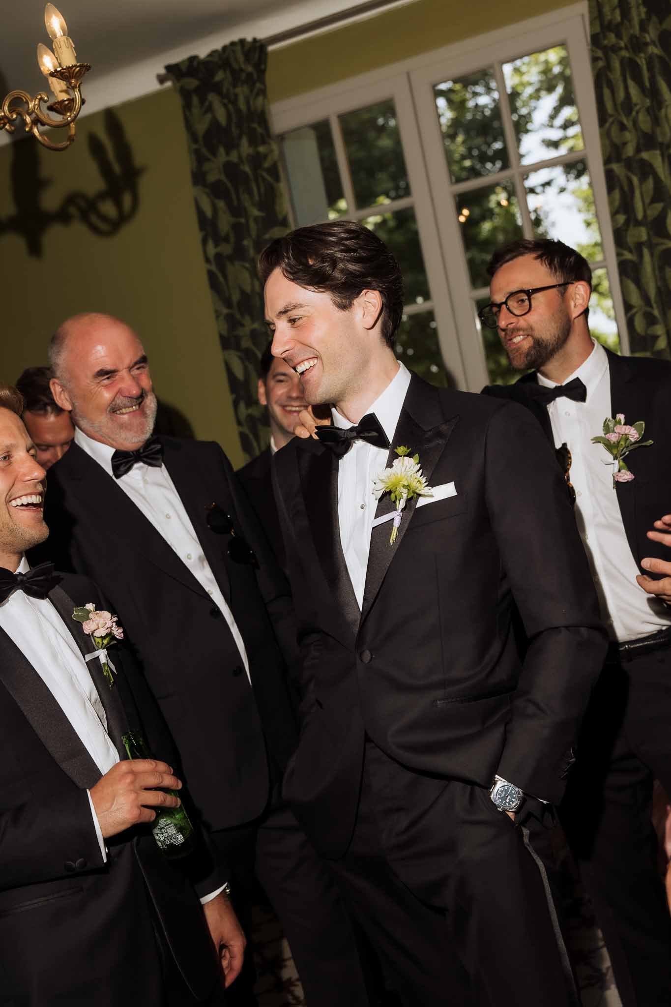 Wedding cocktail hour