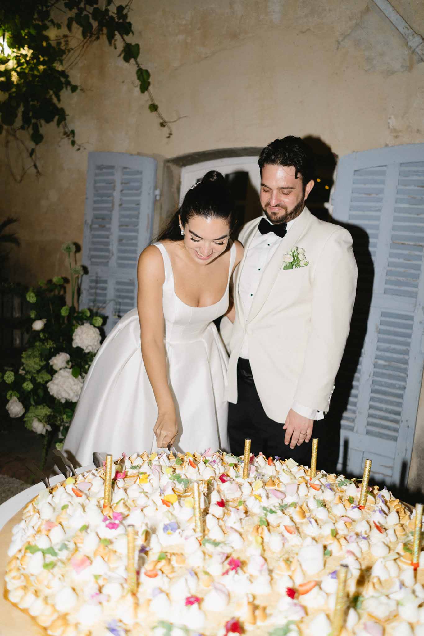 Wedding reception room with white roses