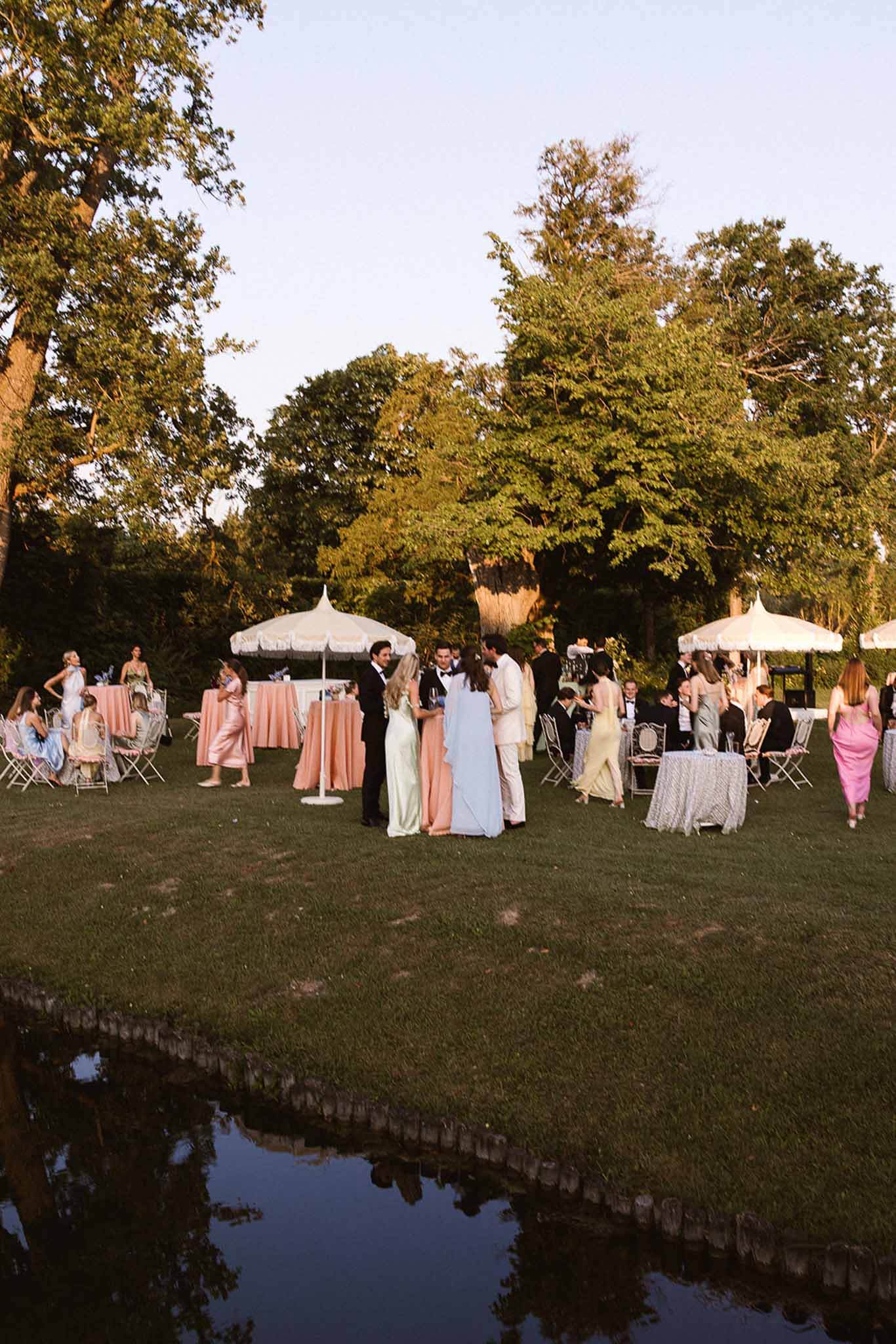 Wedding cocktail hour in a garden