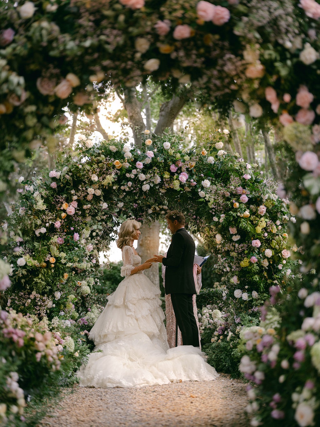 guests arriving for the ceremony at La Bastide de Laurence, Provence