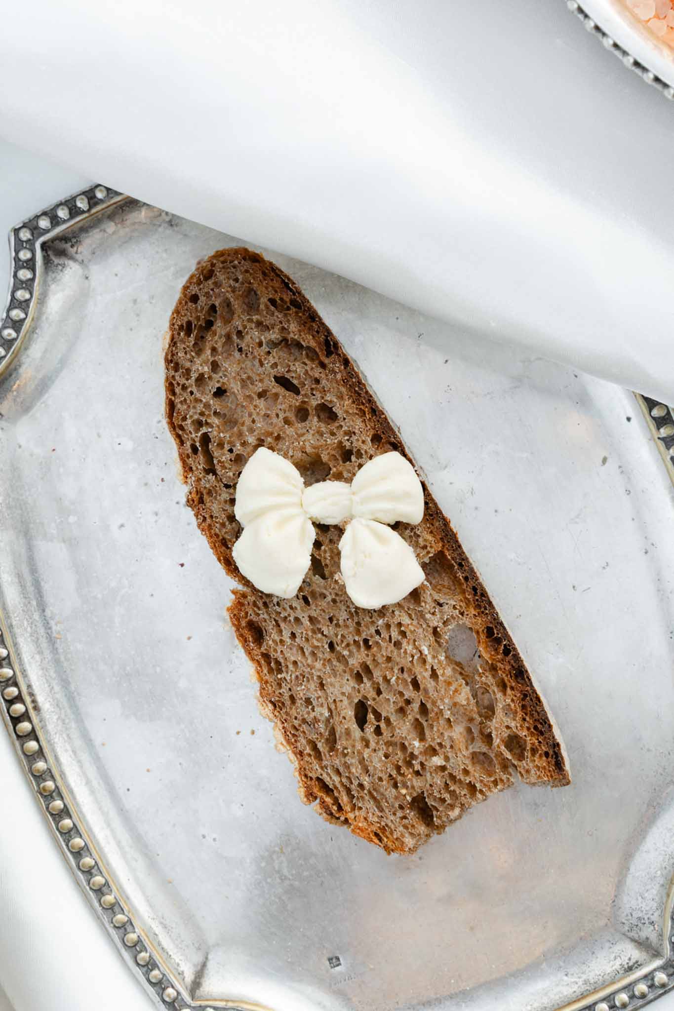 Wedding reception table setting