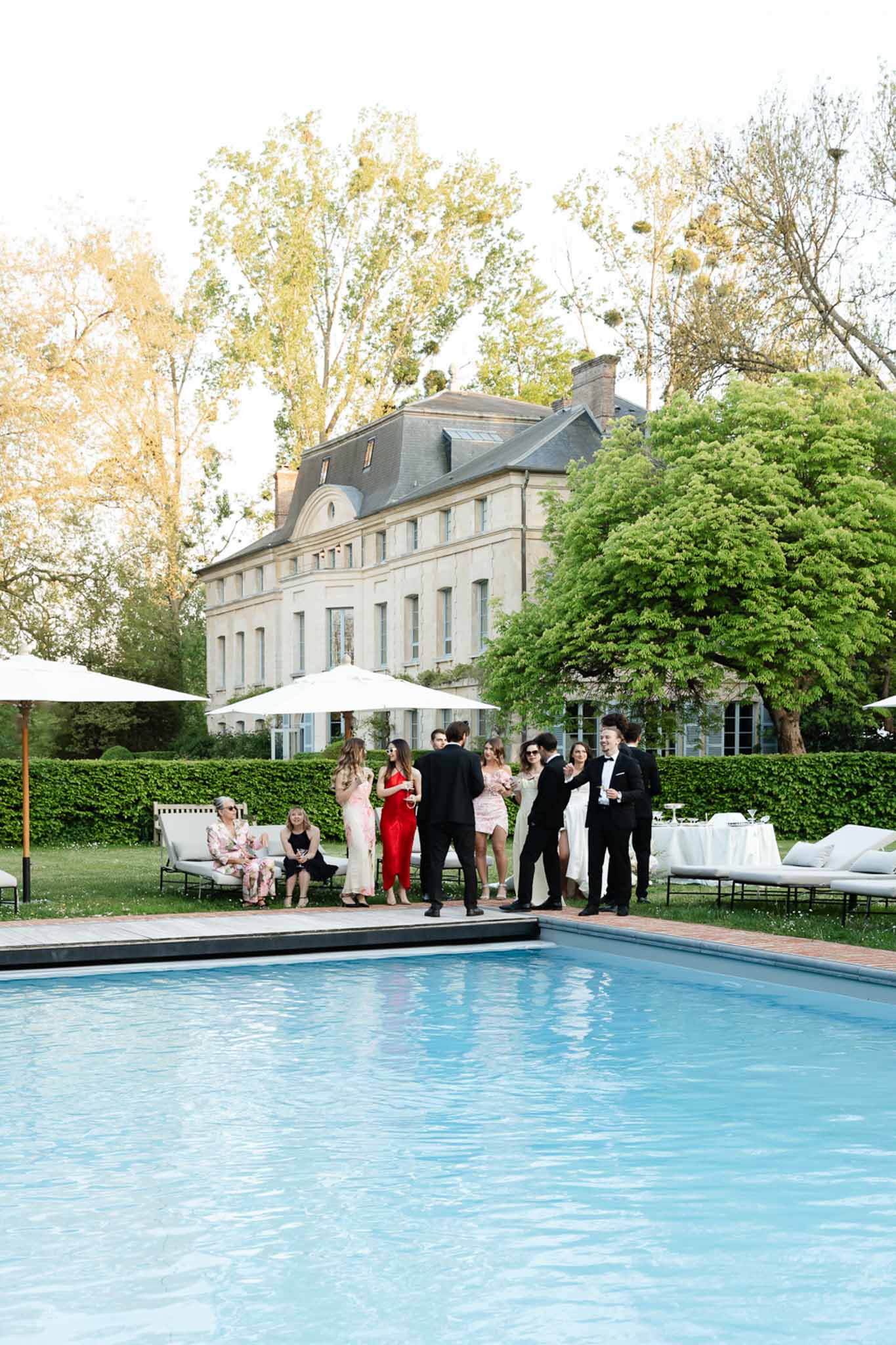 Wedding cocktail hour