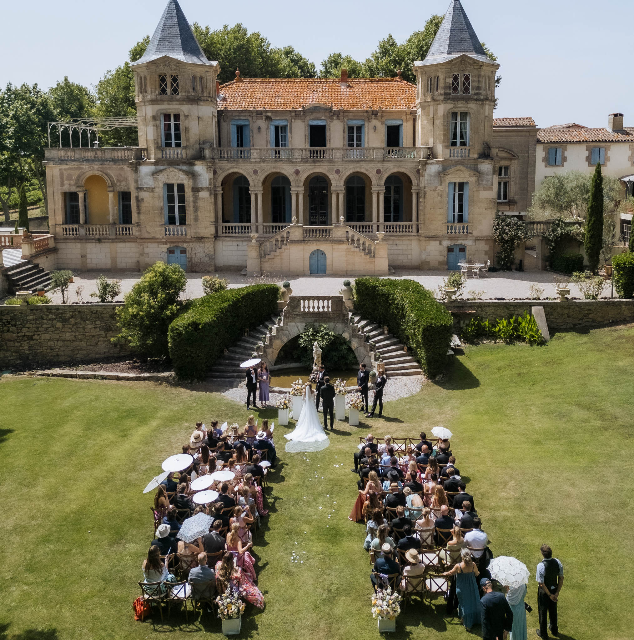 Wildflowers, Vinyl Records and a Champagne Tower at Chateau de Saint Cecile