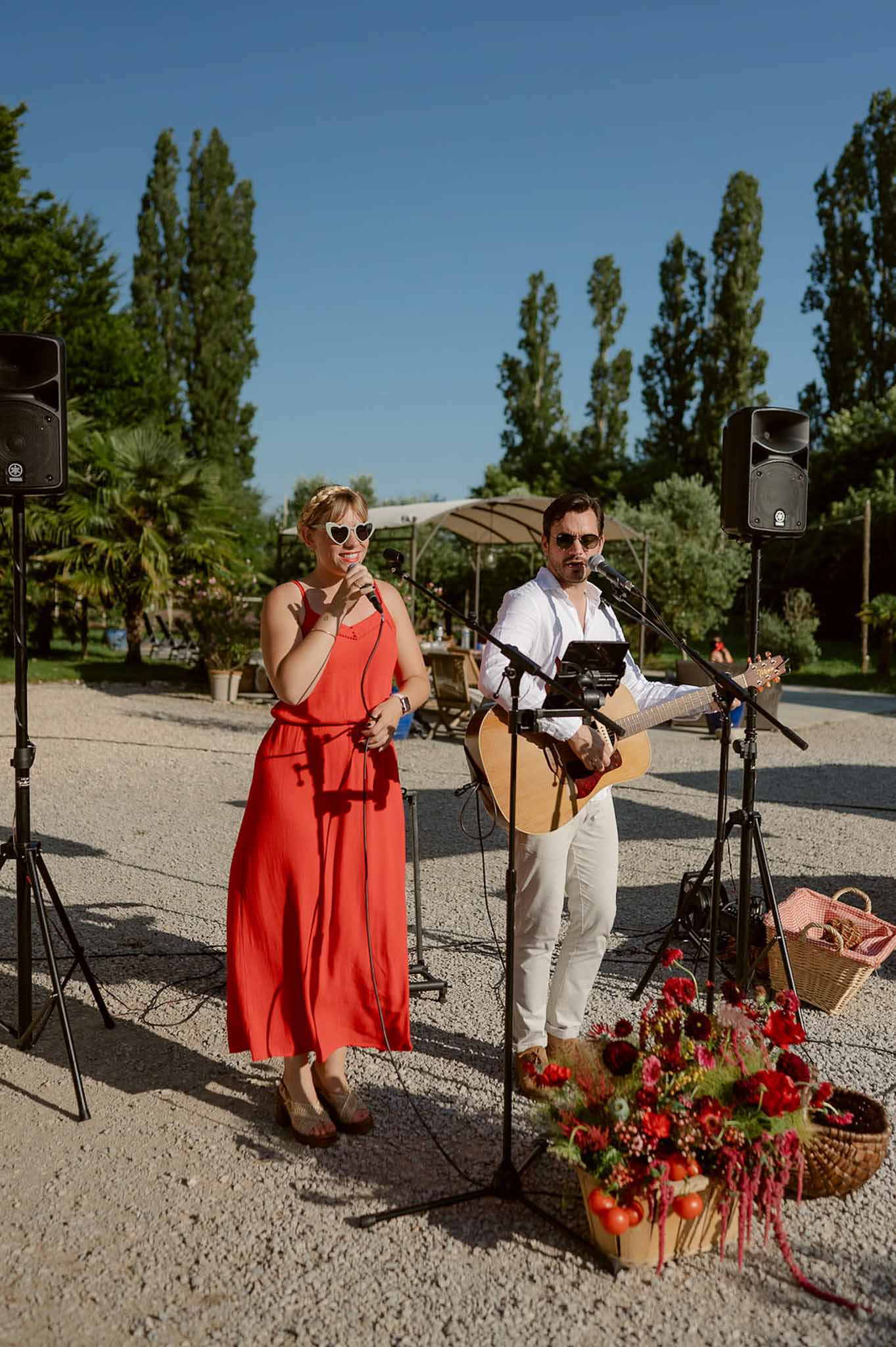 Wedding cocktail hour in a garden