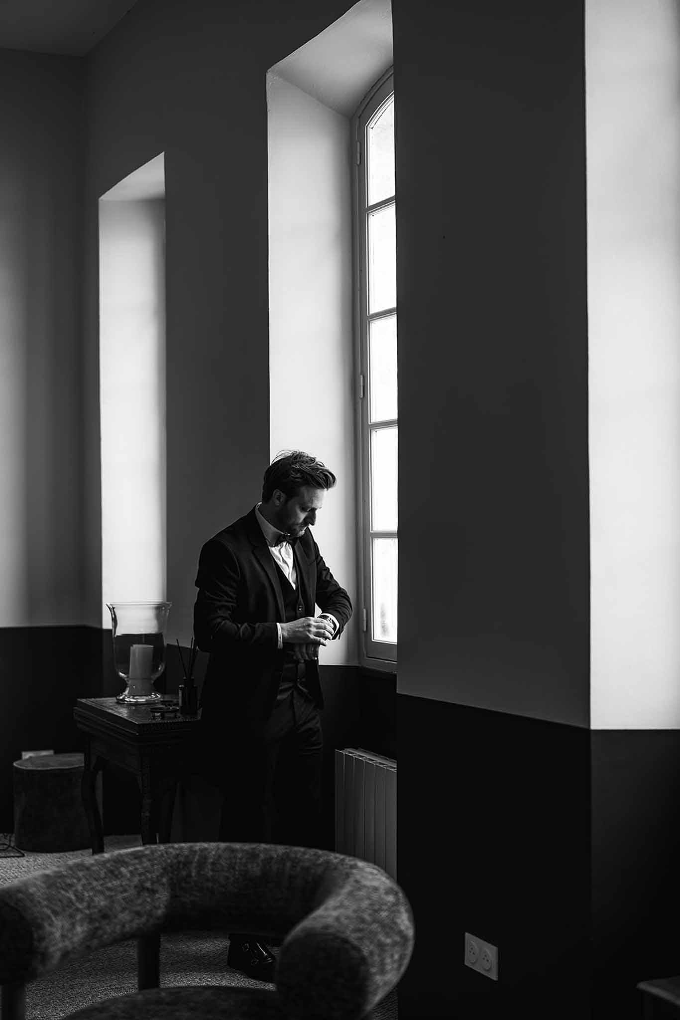 Black and white photo of getting ready