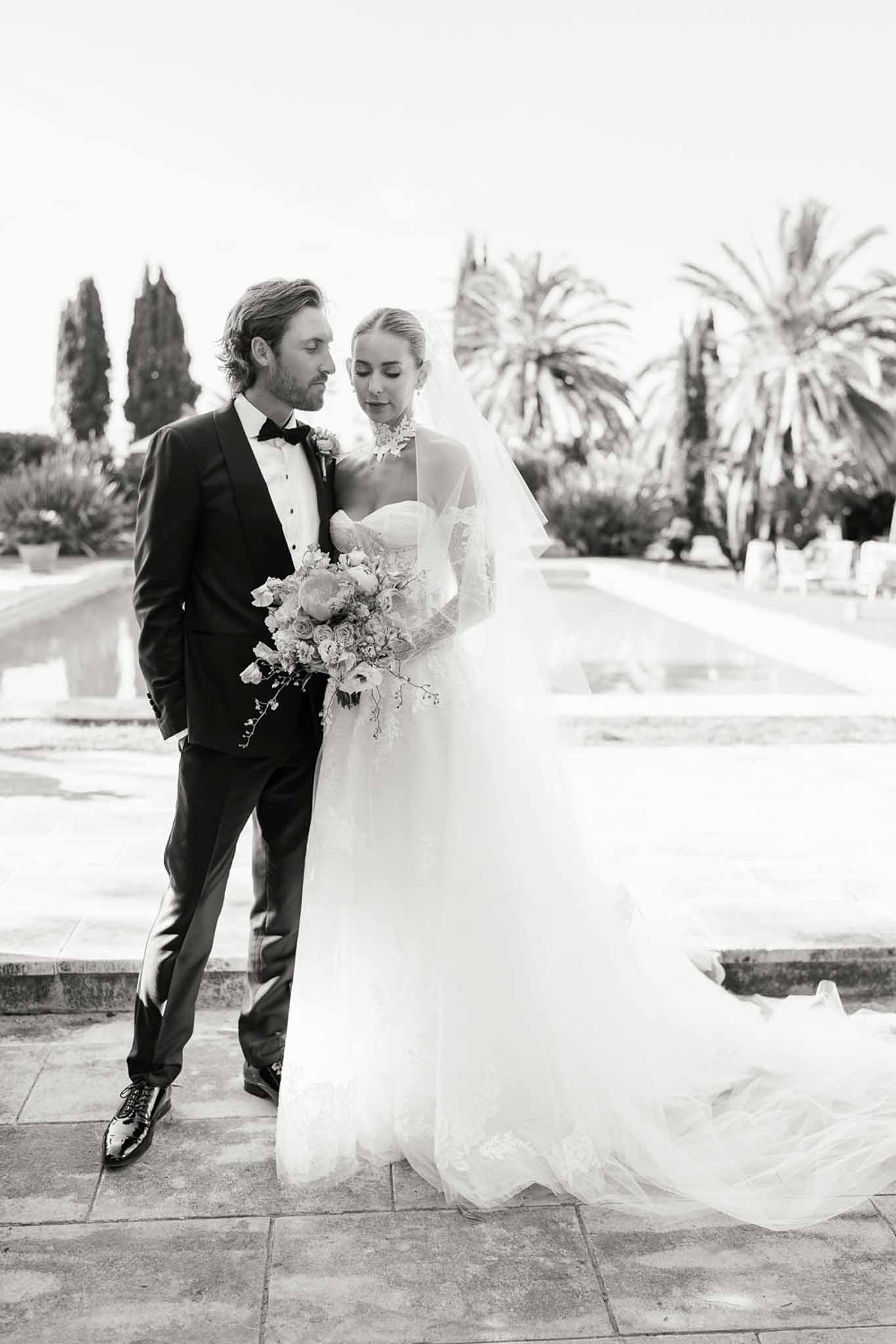 Black and white photo of bride and groom portrait