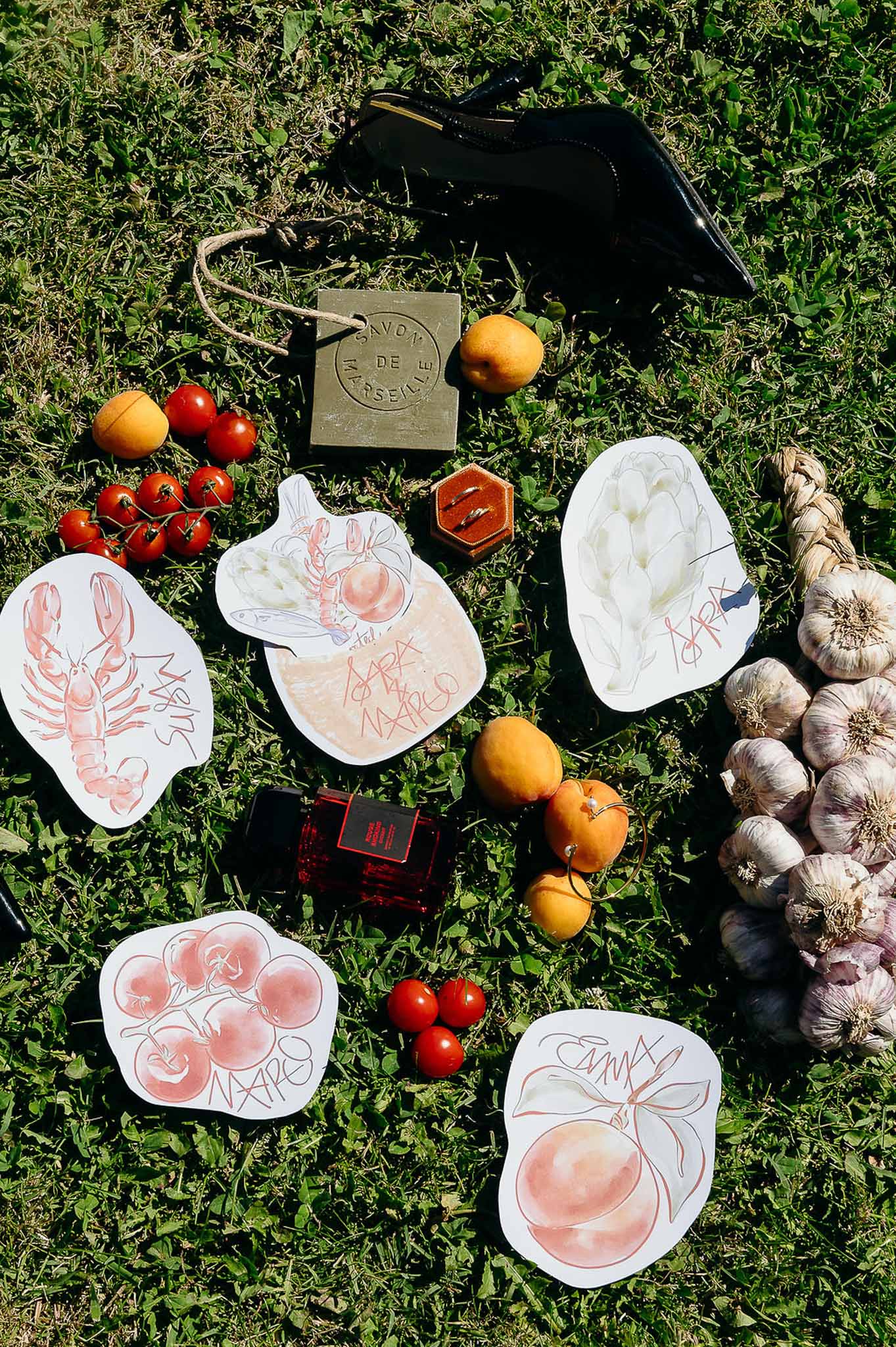 Flat lay of market-inspired decor — foods, accessories and styling elements, Bastide des Barattes