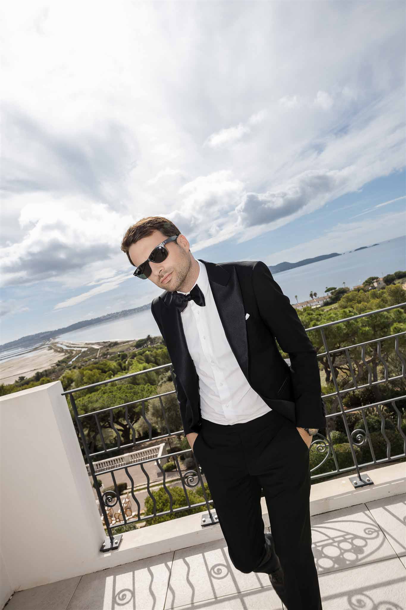 Groom portrait in a garden