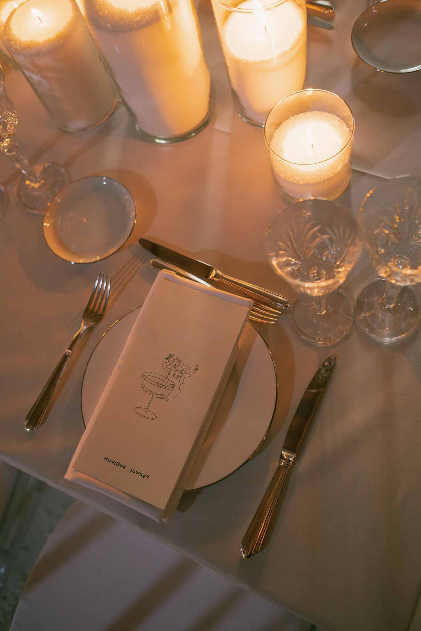 Wedding reception table setting