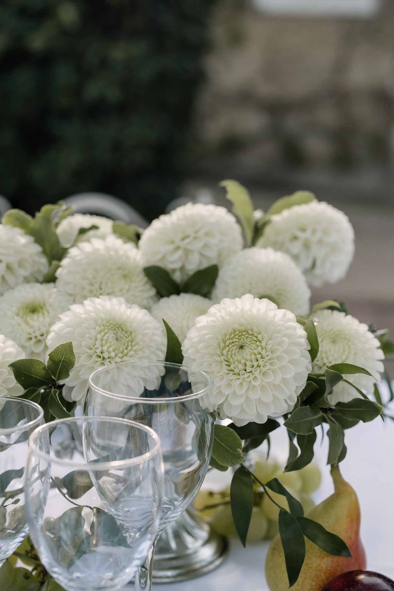 Wedding reception table setting