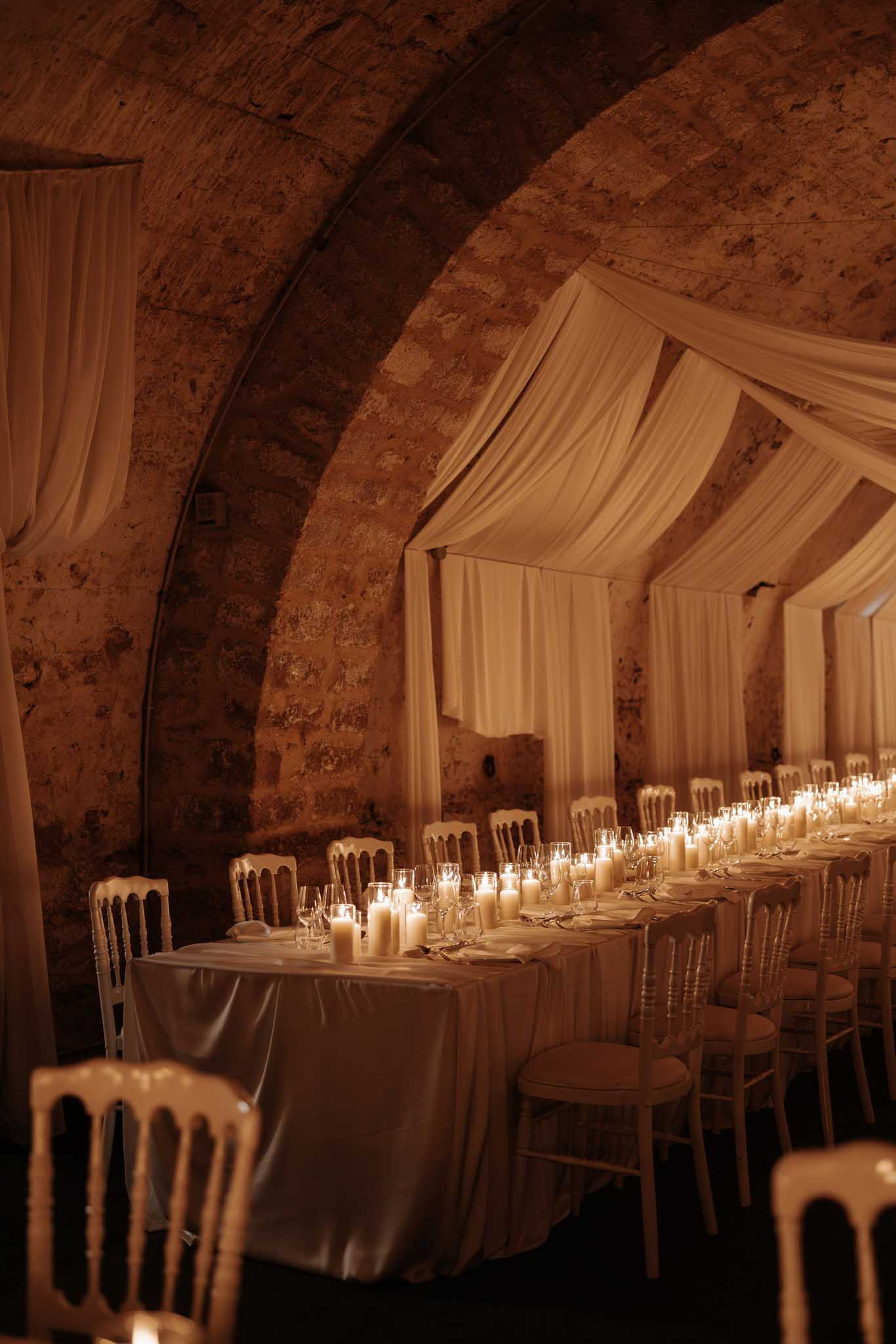 Wedding reception table setting