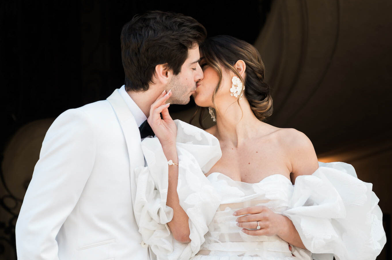 What to Look for in your Wedding Planning Contract