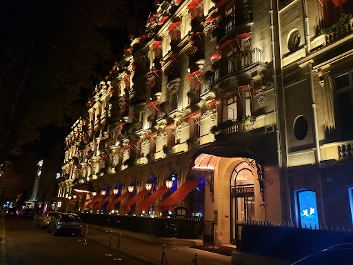 Hotel Plaza Athenee