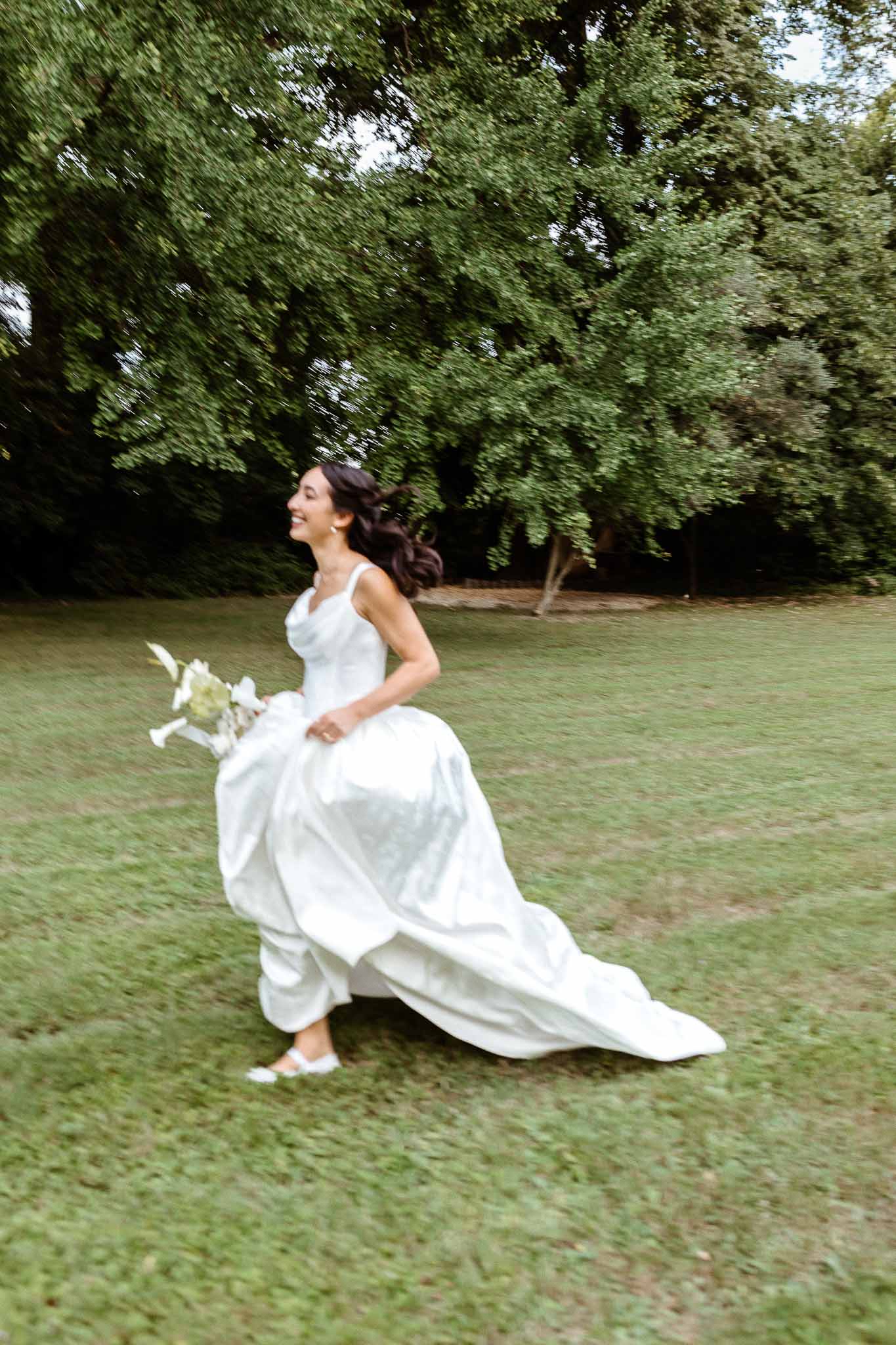 Bridal portrait in a garden