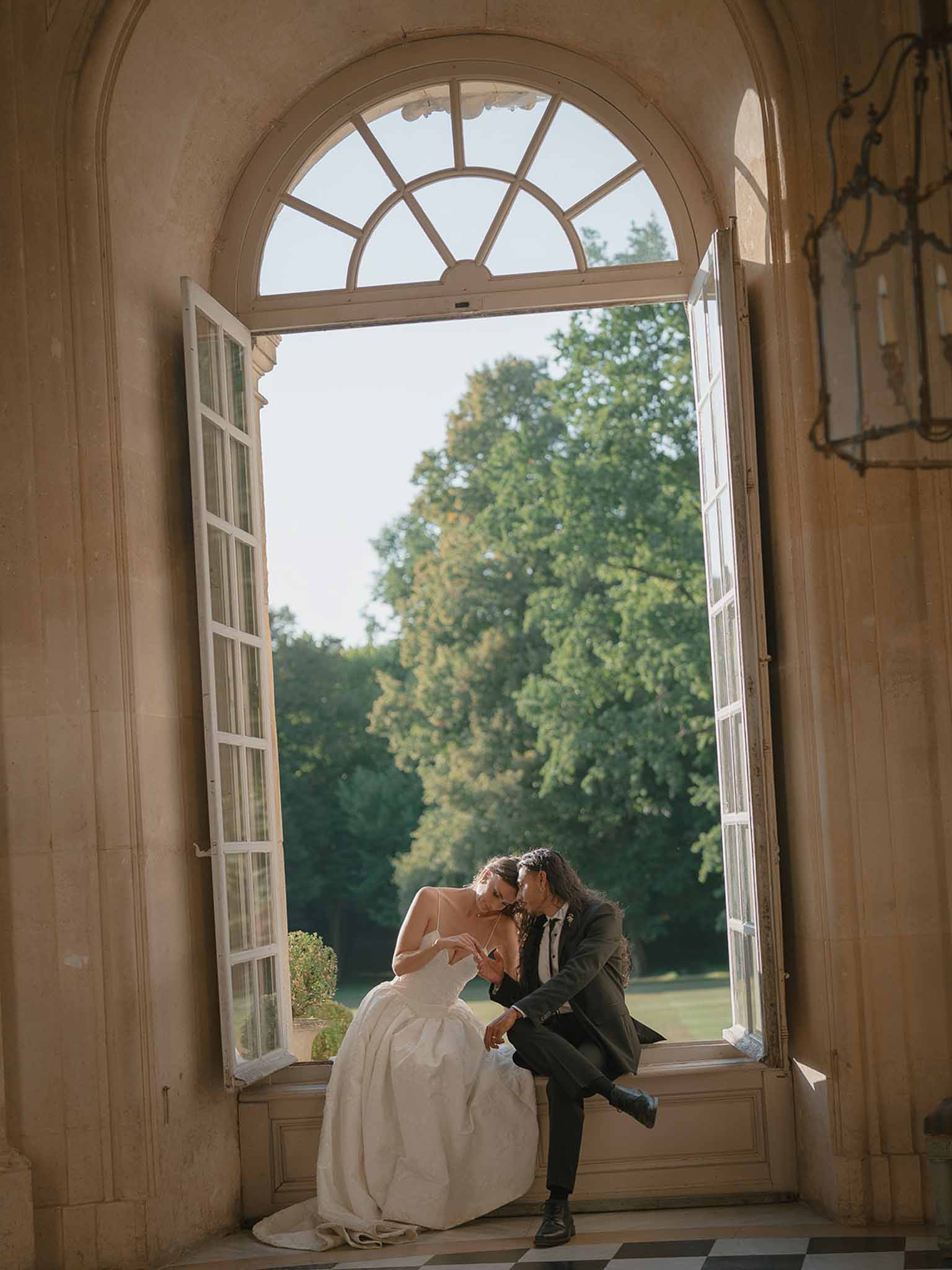 Black and white photo of bride and groom portrait