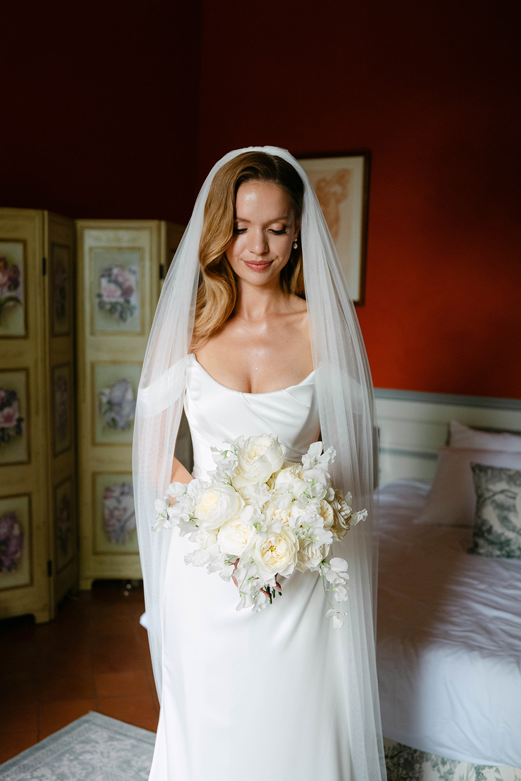 Bridal portrait in a garden