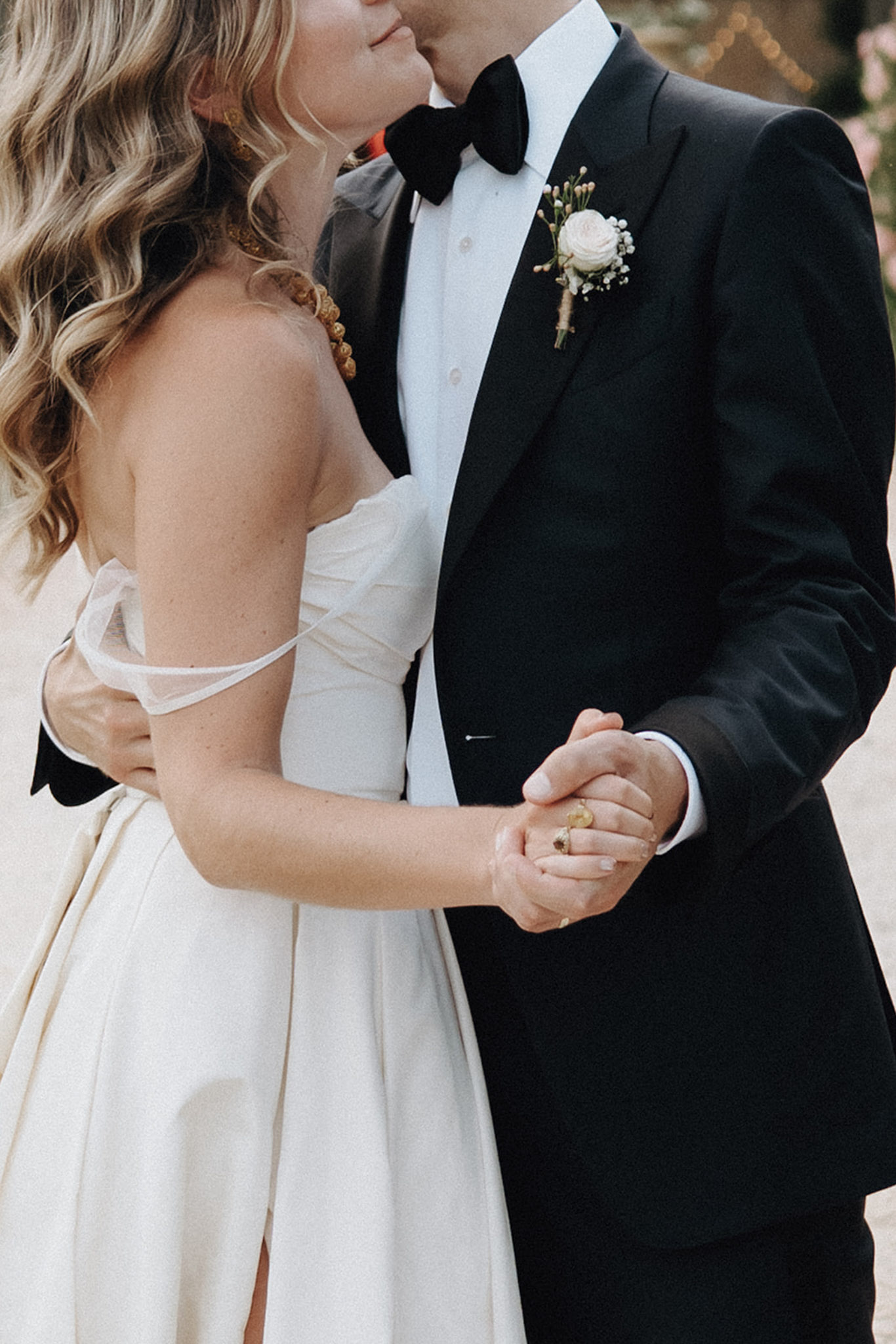 laurene and wolf modern timless wedding photographer provence french riviera 24