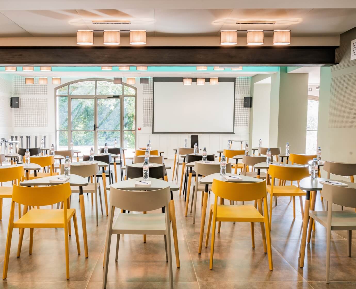 Domaine de Blacailloux reception hall interior