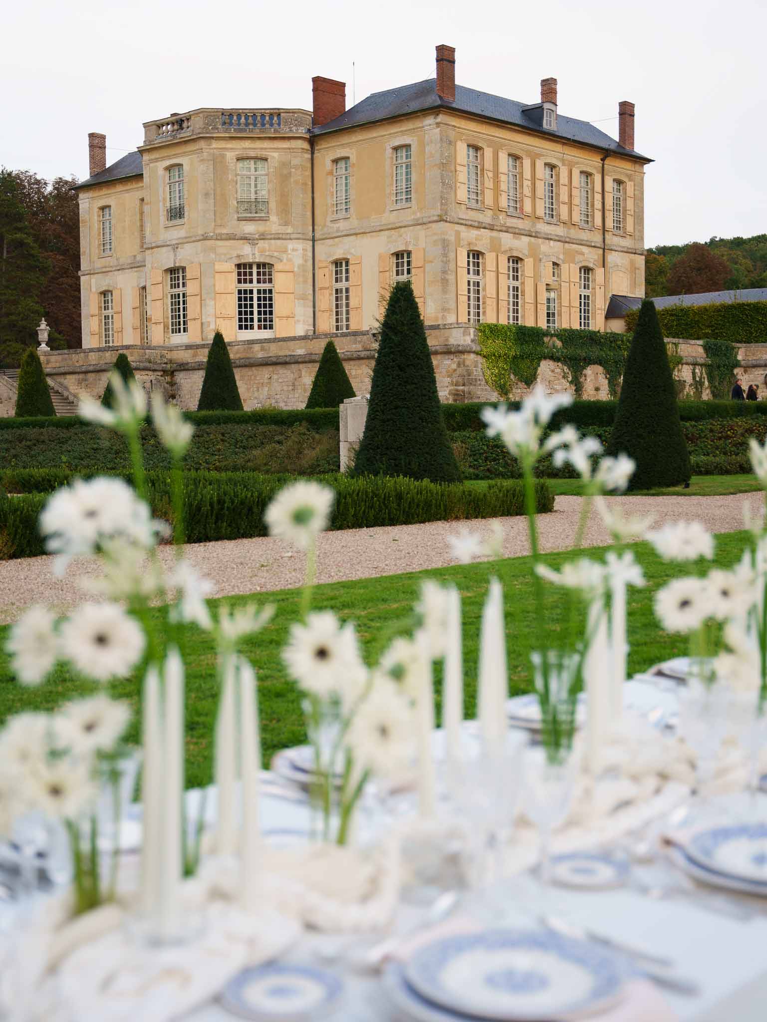 Detail of reception table with chateau architecture visible